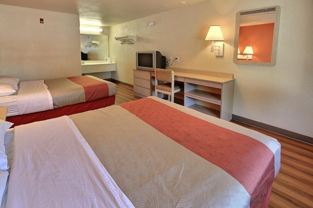 Motel 6-Newport News, Va Exterior photo