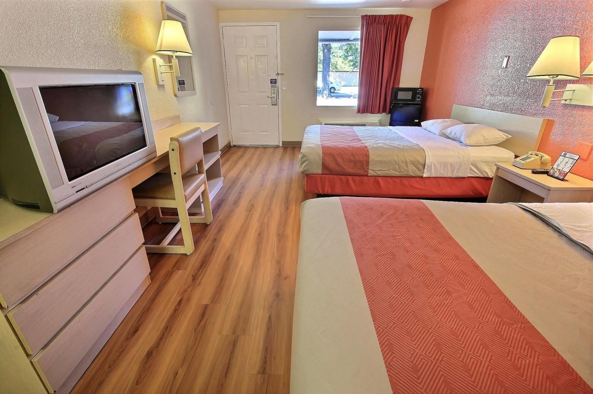 Motel 6-Newport News, Va Exterior photo