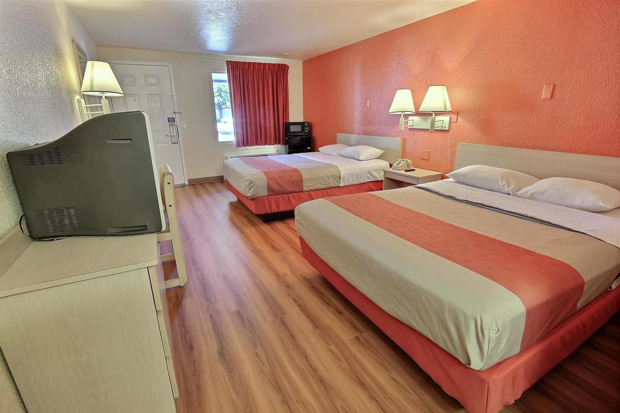 Motel 6-Newport News, Va Exterior photo